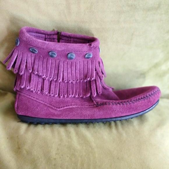 Adult Minnetonka Booties - Picture 2 of 8